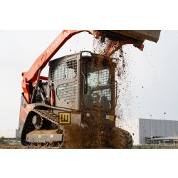 kubota-svl75-3-ladowarka-gasienicowa-podniesiona-lyzka-do-materialow-sypkich
